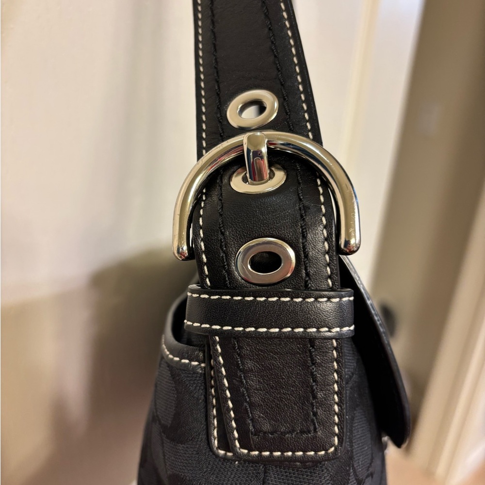 Coach soho 10297 signature shoulder bag with dust bag - Picture 8 of 16